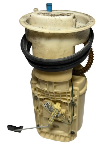 Krafstoffgeber mit pumpe - krafstoffgeber,