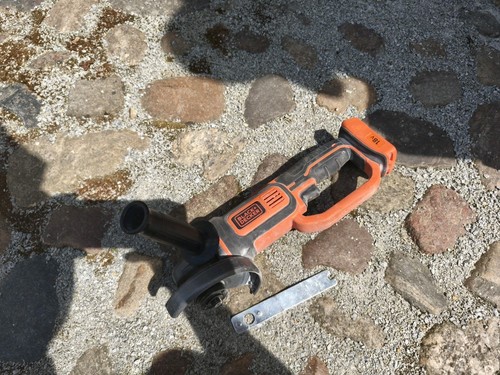 Black decker bcg720m1 - black+decker, 18v