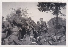 Foto - Soldaten auf der Rast -