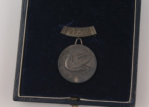 Ddr medaille verdienstplakette - ddr,