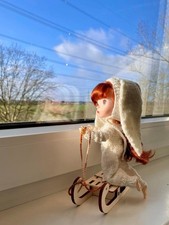 Handgestricktes Puppenoutfit