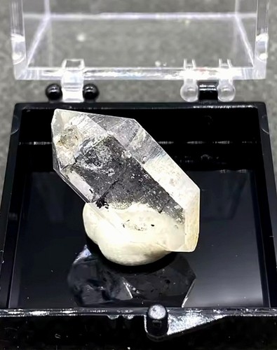 Herkimer diamant bitermin 19 - diamant, bitermin.