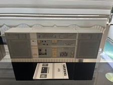 GRUNDIG PARTY CENTER 800 BOOMBOX 3 Way DOLBY EQUALISER Als Ersatzteil