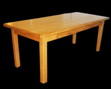 Tisch im Landhaus, Vintage, antik, shabby-chic Stil