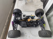 Kyosho Inferno Truggy mit  4