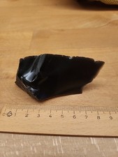 Obsidian Schwarz Glas Mineral 8x3x 3,7cm Heilstein 61g Steinzeit Werkzeug