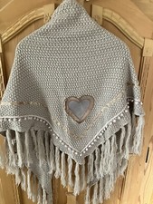 Dreieck Tuch / Cape Beige mit Fransen