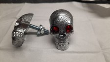 2 Totenkopf Schrauben Skull  Motorrad Trike Chopper Deko