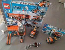 LEGO CITY: Arktis-Basislager (60036) und Truck (60033)