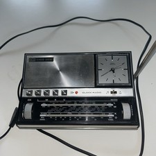 ITT Schaub-Lorenz Radio mit Uhr Clock-Radio Vintage