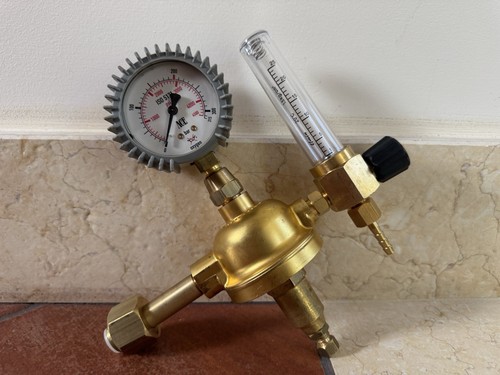 Druckminderer mit manometer - druckminderer,