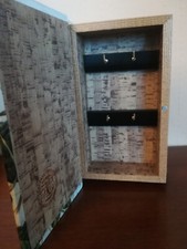 Schlüsselschrank Schlüsselkasten Holz Seide Muster Alt Top Zustand Vintage