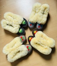 Hausschuhe Damen Lammfell gefüttert Gr. 36 - 42. Bitte Größe mitteilen