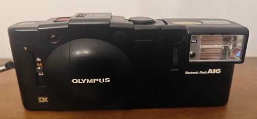 Olympus xa3 mit blitz a16 - xa3,