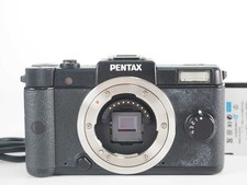 Pentax Q 12.4MP Digitalkamera schwarz Gehäuse nur 3917 Auslösungen LESEN!!...