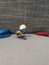 1x Superschlumpf Skifahrer
