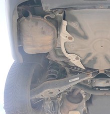 Golf 5 & Kombi Auspuff Mittelschalldämper +Endschall hinten 1,6 BSE BSF CCSA ##