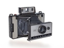 POLAROID 320 automatic / Land