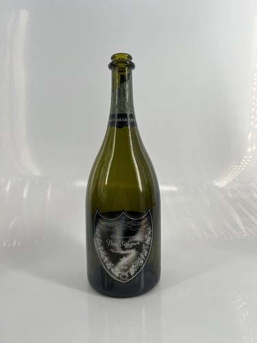 Dom perignon lady - dom,