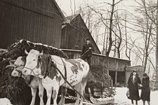 Annaberg zwei elegante Frauen