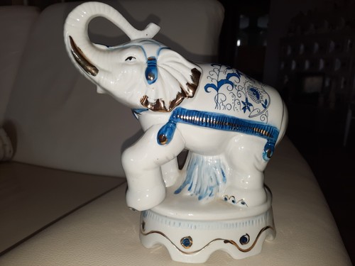 Porzellan-Elefant