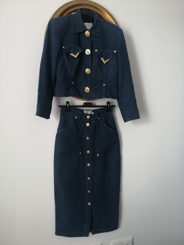 Rare vintage 90s versus - ,