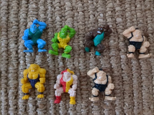 Monster wrestlers pocket - monster, in