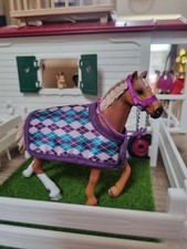 Schleich, 42360 Englisch Vollblut Stute, Sondermodell mit Decke und Halfter