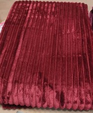 1 Stück Gözze Cord Optik Kuscheldecke 150x200cm  Tagesdecke Bettüberwurf Beere