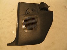 Originale BMW E30 Boxenabdeckung  vorne unten links in schwarz ( Fahrerseite)