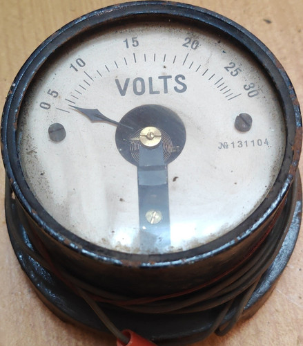 Analoges voltmeter volts - analoges,