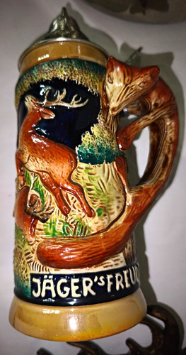 King bierkrug mit zinndeckel - king,