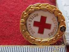 DRK altes goldenes Ehren Abzeichen Orden deutsches rotes Kreuz an Nadel