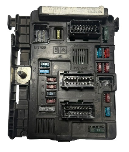 Sicherungskasten 6500 - , y3