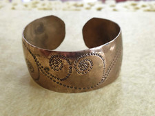 Armreif, Messing, handgefertigt, aus Indien (1970), Durchmesser 6,4 cm   