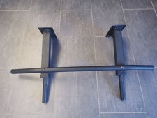 Klimmzugstange Wandmontage