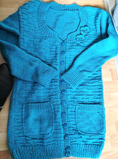 Schönste handgestrickte Jacke