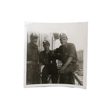 Foto - Soldat - Uniform - Infanterie Sturmabzeichen - ISA Feldmütze 2. Weltkrieg