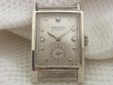 alte Armbanduhr Gruen Curvex