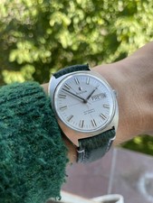 Bulova Vintage Watch Automatic 23 Jewels Day Date Round Green Leather Band Men's