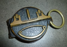 schöner alter seltener Kompass Militaria Busch 77686 D.R.G.M. Messing