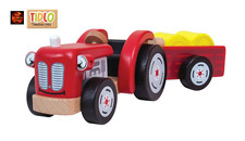 Roter Traktor und Anhänger