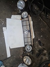 VW Golf 1 Cabrio Caddy HELLA Doppelscheinwerfer Grill VfL.