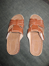 Schlappen  Gr 38 hellbraun NEU