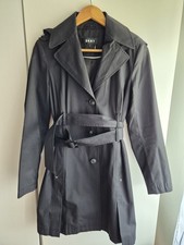 Schwarzer Trenchcoat von DKNY