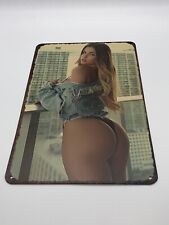 Blechschild Vintage, Frau vor