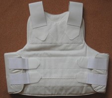 ballistische Weste SK1 ,Typ : P7  ; Fa.: BSST/ champagne /Gr. S-Damen ( V-1 )