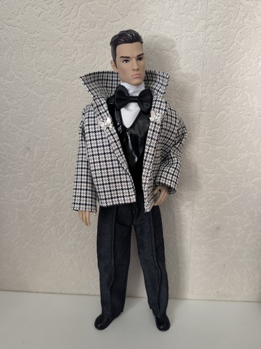 Adonis doll - ,
