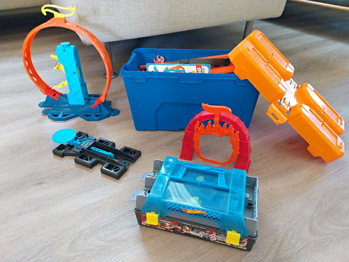 Hot wheels track - hot, builder