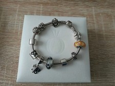 Pandora Armband mit 11 Charms